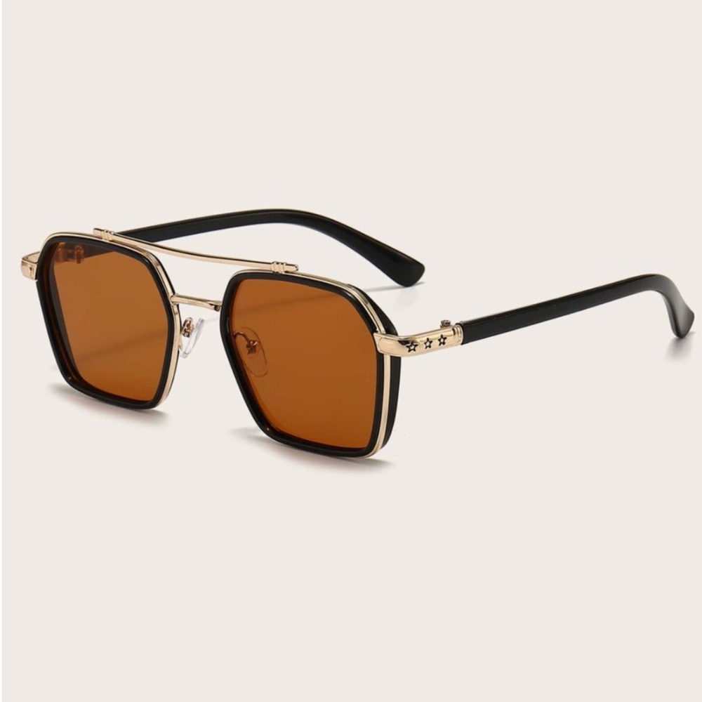 Aviator sunnies